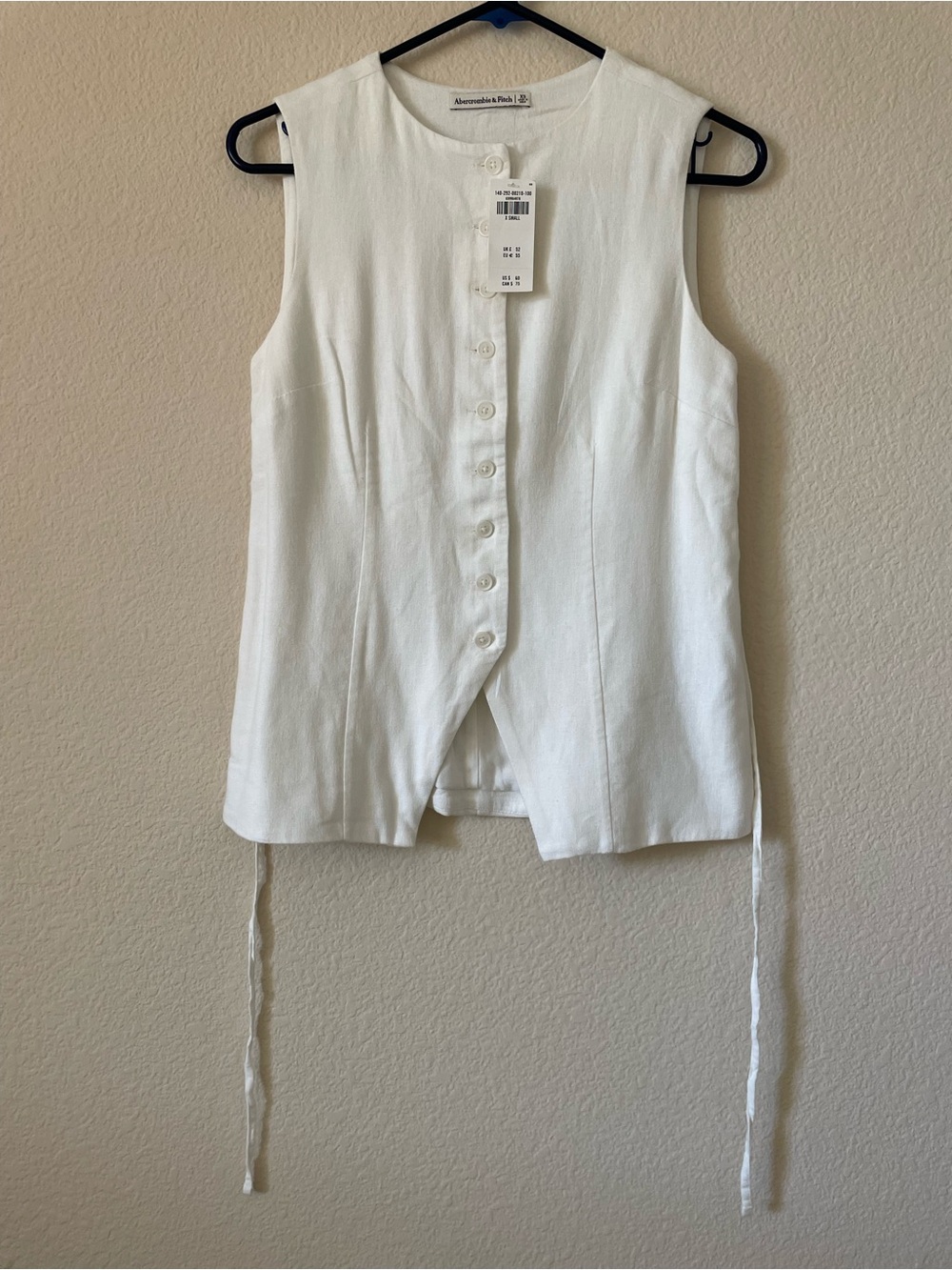 NWT Abercrombie & Fitch White Button-Front Sleeveless Top